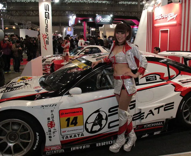Gadis Tokyo Auto Salon 2013
