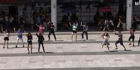 10 Flash Mob PSY - Gangnam Style Terunik di Dunia