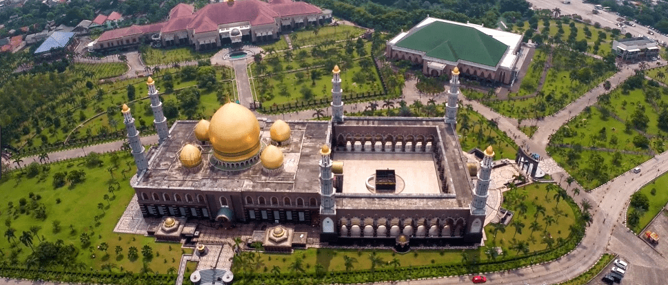 Ada Sejarah Panjang Sebelum Pendiri Masjid Kubah Emas Tutup Usia