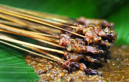 Sate Lalat Khas Pamekasan, Kuliner Ekstrim yang Patut Anda Coba