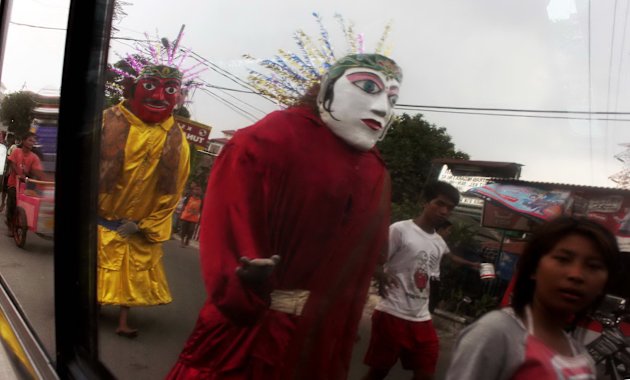 Pengamen Ondel-ondel