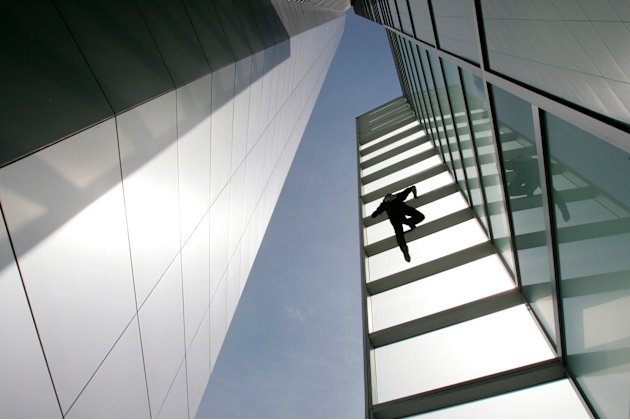 13 FotoAksi Gila Akrobatik Menantang Bahaya &#91;Serba 13&#93;