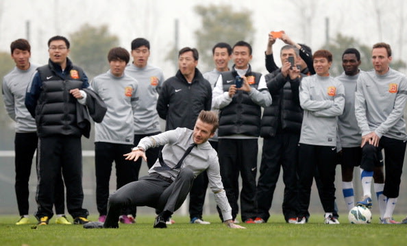 DAVID BECKHAM TERPELESET DI PEKING