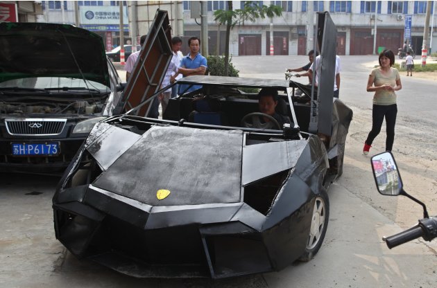 Lamborghini Rakitan dari Besi Bekas