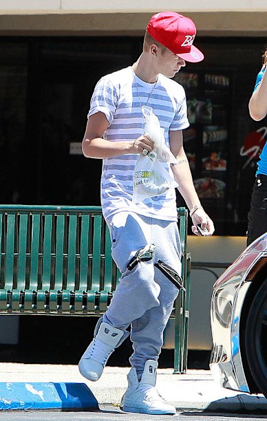 Gaya Rambut Baru Justin Bieber