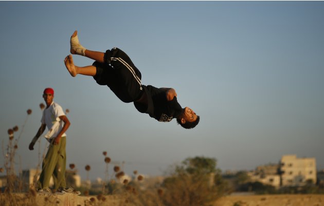 Remaja Palestina Belajar Parkour