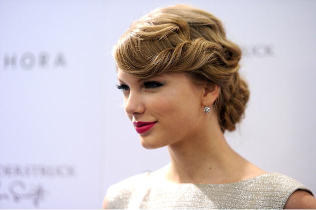 Aneka Style Rambut Model Taylor Swift