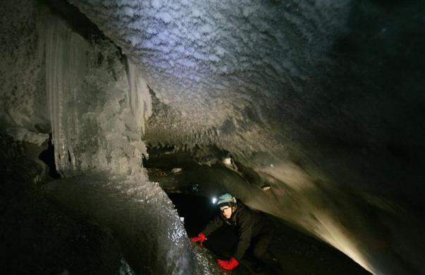 Es Arktik yang Semakin Menghilang
