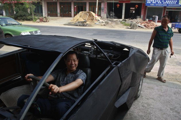 Lamborghini Rakitan dari Besi Bekas