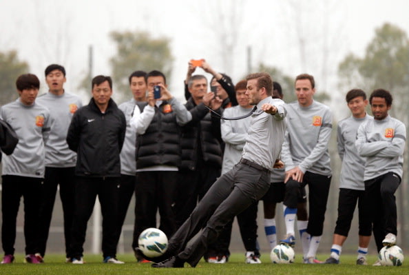 DAVID BECKHAM TERPELESET DI PEKING