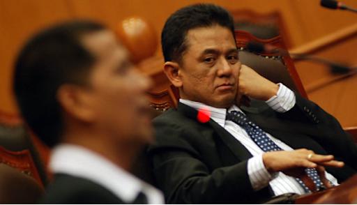 Dari KPK jadi pengacara tersangka korupsi