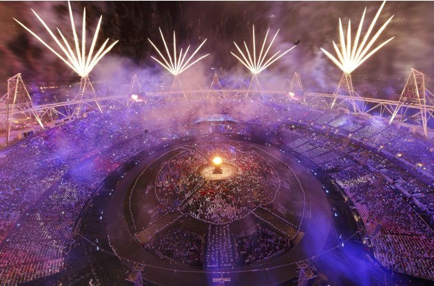 Meriahnya Upacara Pembukaan Olimpiade London 2012