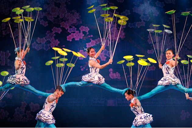 13 FotoAksi Gila Akrobatik Menantang Bahaya &#91;Serba 13&#93;