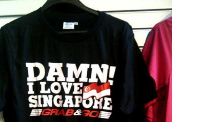 Inilah Desain  Kaos  Bajakan asal Singapura yang Bikin 