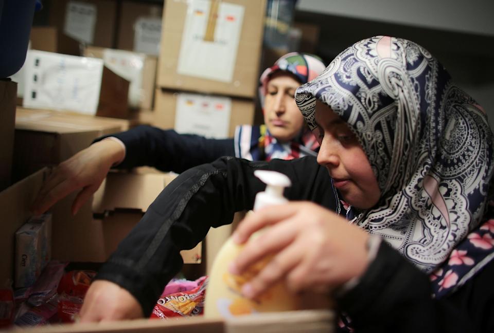 Kena Kutuk!!!...Refugee influx set to shake up Germany's Muslim community