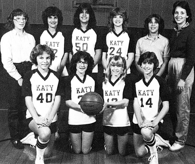 Selebritas Hollywood yang Pernah Menjadi Atlet Basket Saat Sekolah