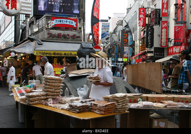 Trotoar juga untuk PKL