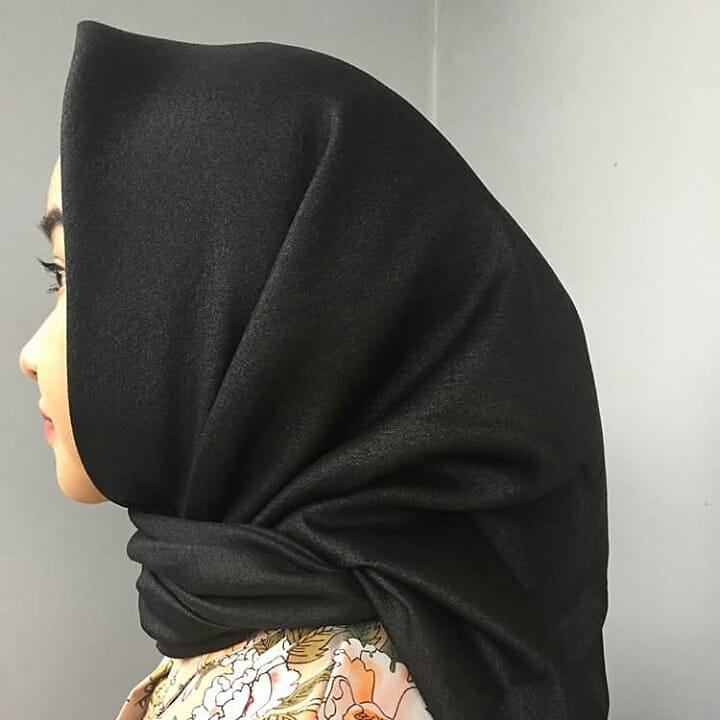 4 Bahan Hijab yang Paling Mudah Dibentuk, MAKIN CHANTIQUE DEH~