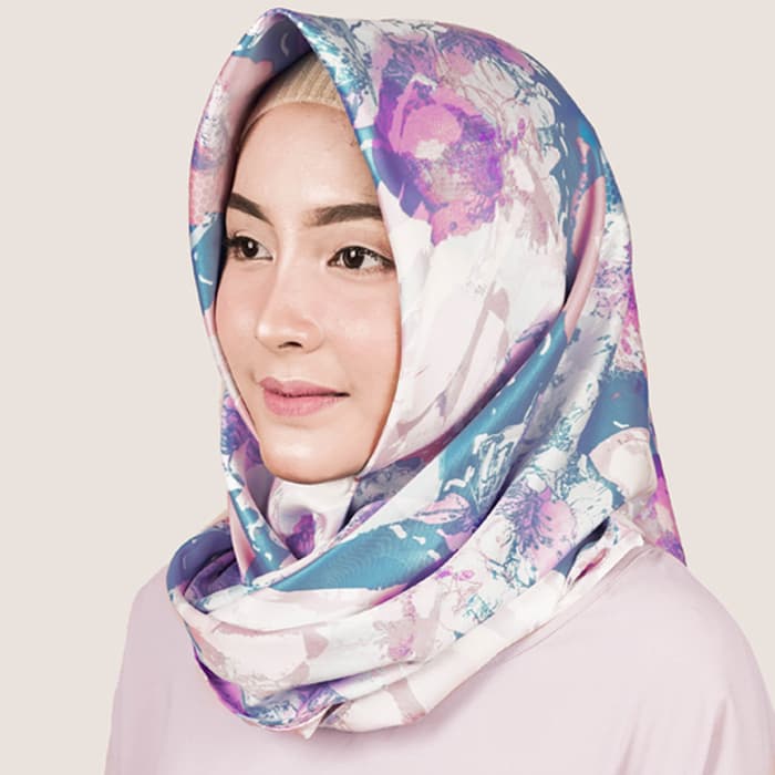 4 Bahan Hijab yang Paling Mudah Dibentuk, MAKIN CHANTIQUE DEH~