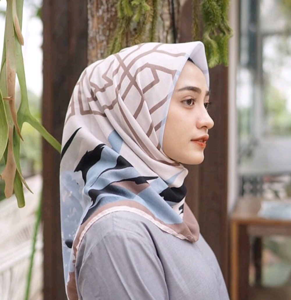 4 Bahan Hijab yang Paling Mudah Dibentuk, MAKIN CHANTIQUE DEH~