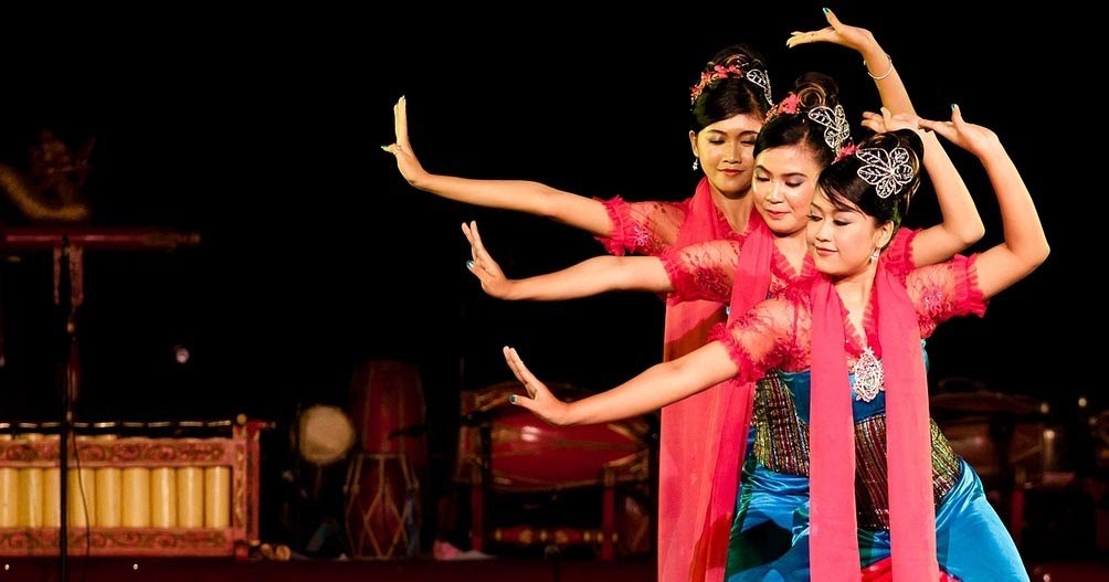 10 Tari Tradisional Indonesia yang Paling Populer