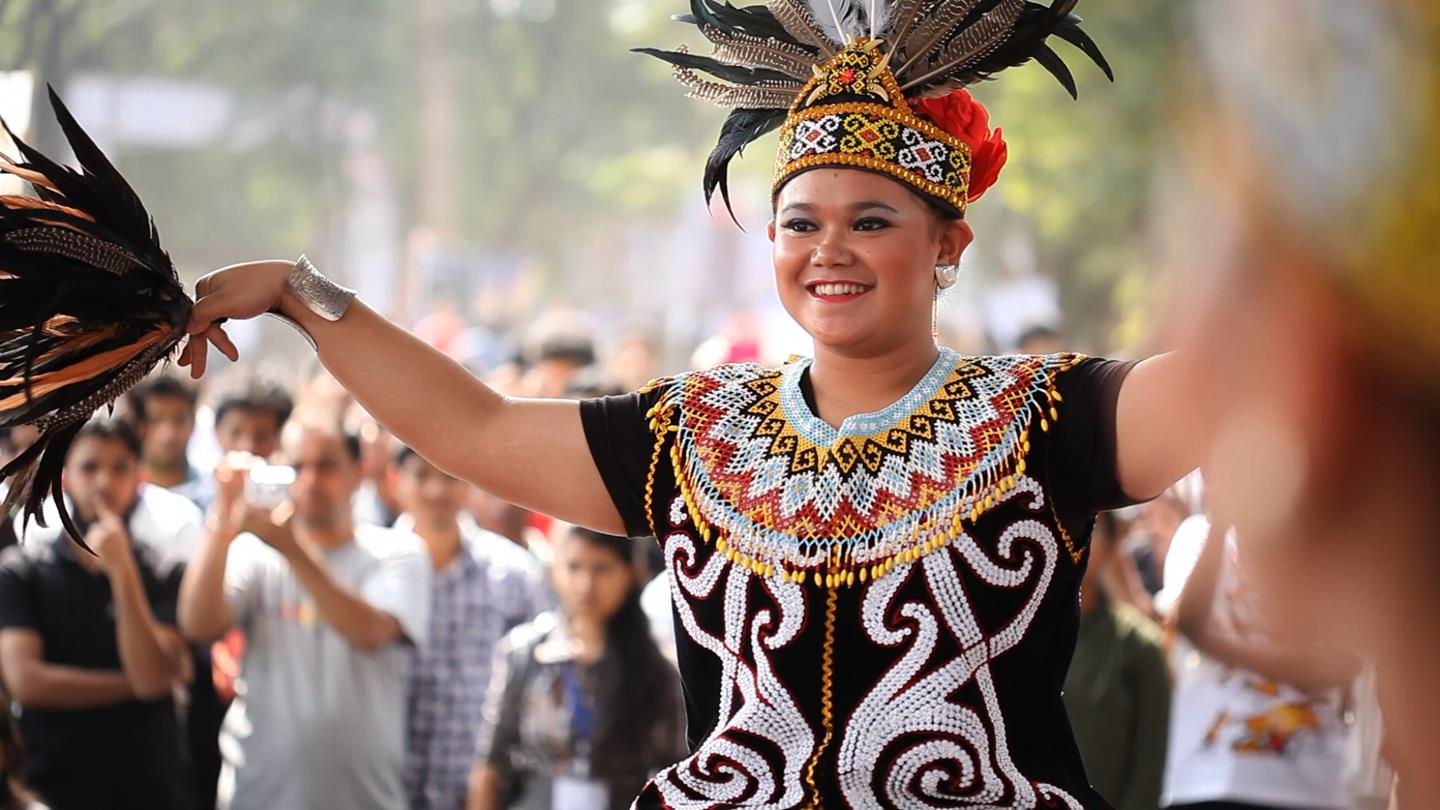 10 Tari Tradisional Indonesia yang Paling Populer