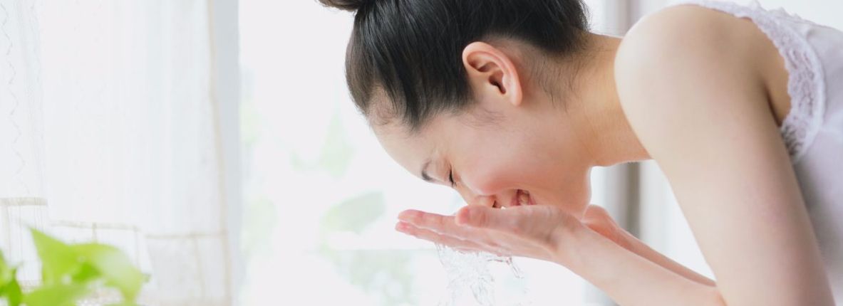 7 Sabun Cuci Muka untuk Kulit Berjerawat yang Terkenal Ampuh