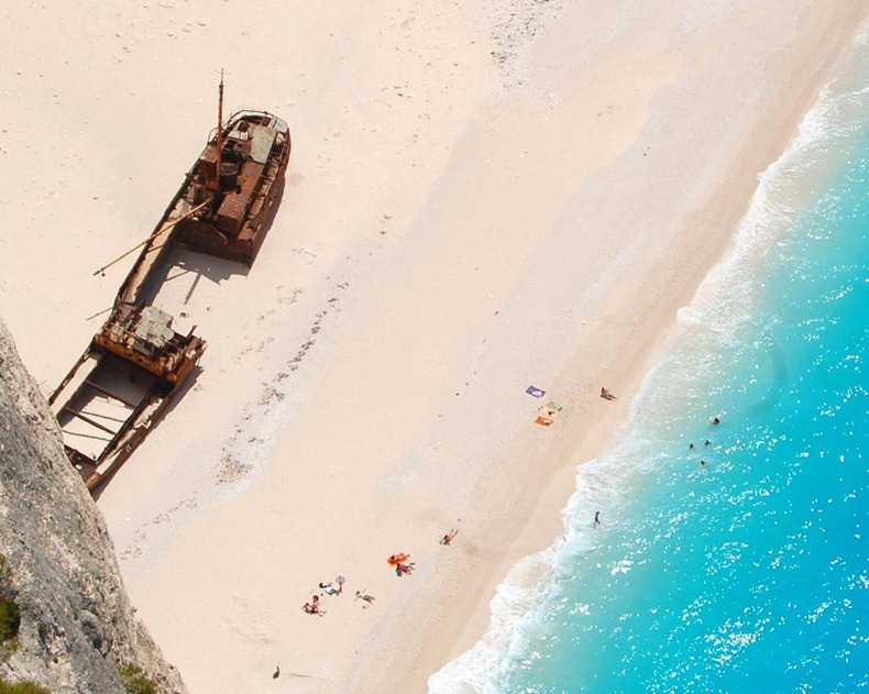 &#91;AMAZING!&#93; Jalan-Jalan Ke Pantai Navagio, Destinasi Pantai Terindah di Yunani