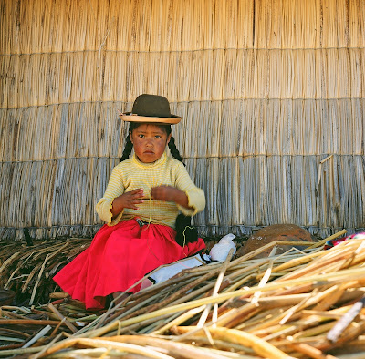 Fakta Desa Unik Yang Terapung di Danau Titicaca