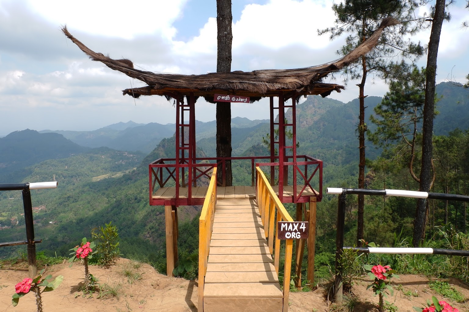 Sigendol, Puncak Khayangan di Purworejo dengan Pemandangan Yang Menakjubkan