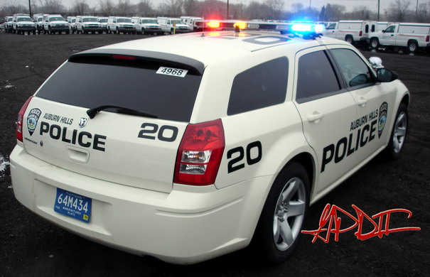 Kumpulan Mobil - Mobil Polisi Di Dunia