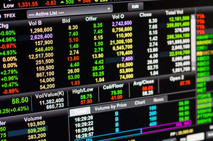 Mitos Main Saham = Judi?