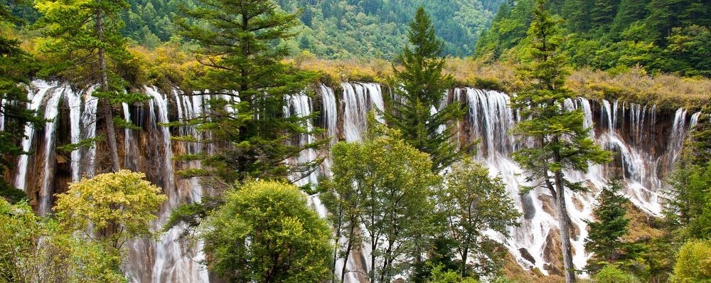 Danau Alpine Dan Air Terjun Jiuzhaigou