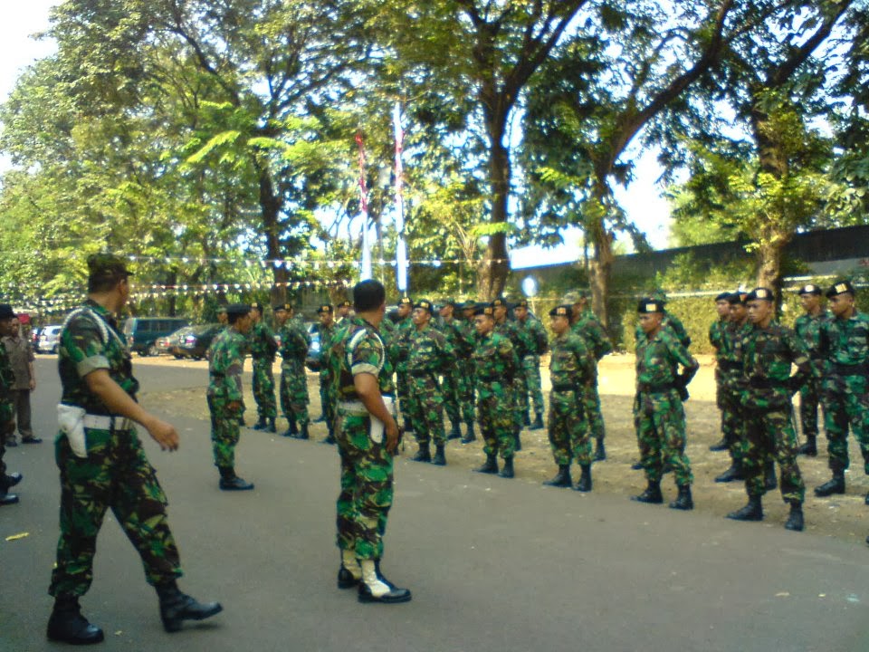 Bergaya Ala Militer, Ormas di Sukabumi Digerebek..!!!