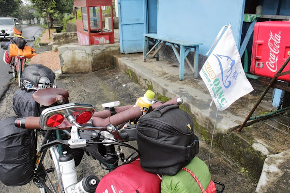 Kisah Tentang Tiga Gunung Dengan Sepeda