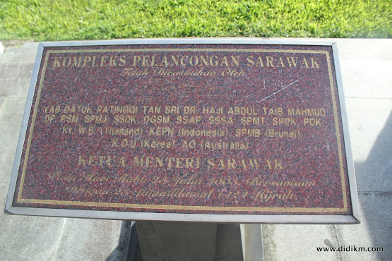 Jalan Jalan ke Kuching Malaysia Lwt Darat