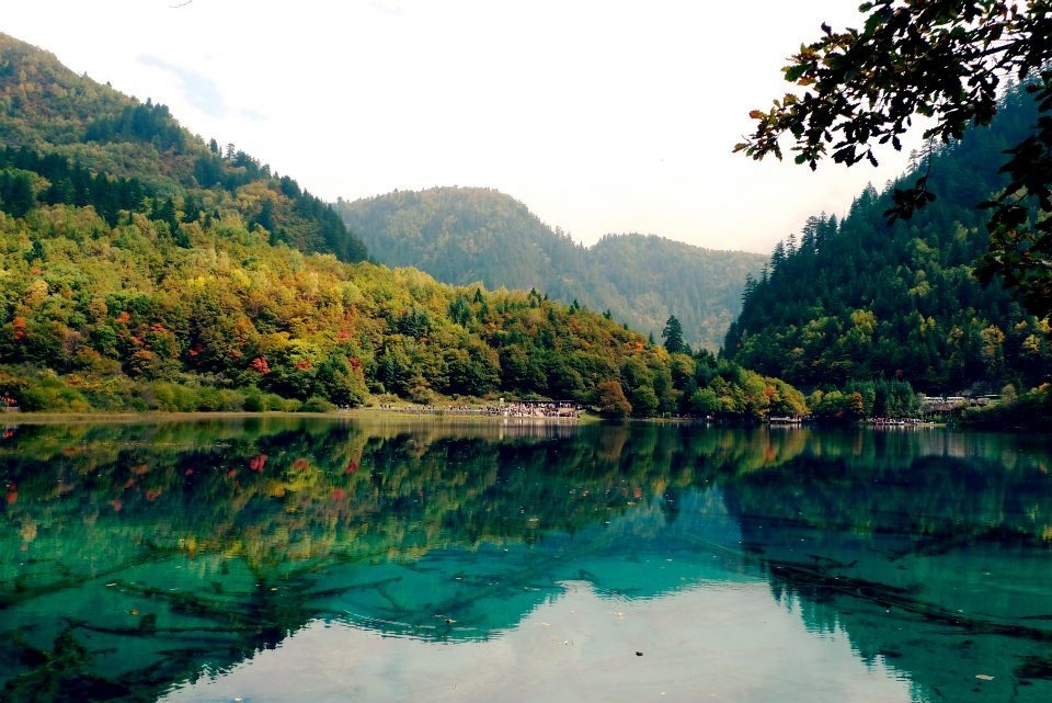 Danau Alpine Dan Air Terjun Jiuzhaigou