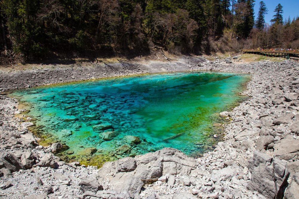 Danau Alpine Dan Air Terjun Jiuzhaigou