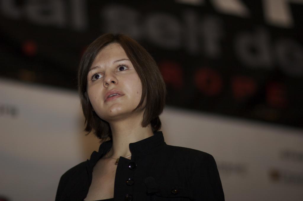 8 Hacker Wanita Tercantik Di Dunia