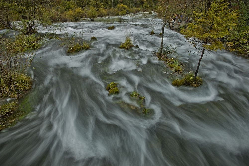 Danau Alpine Dan Air Terjun Jiuzhaigou