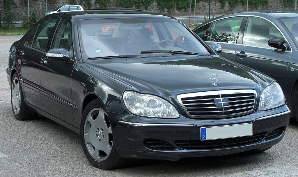 Review Mercedes Benz W220