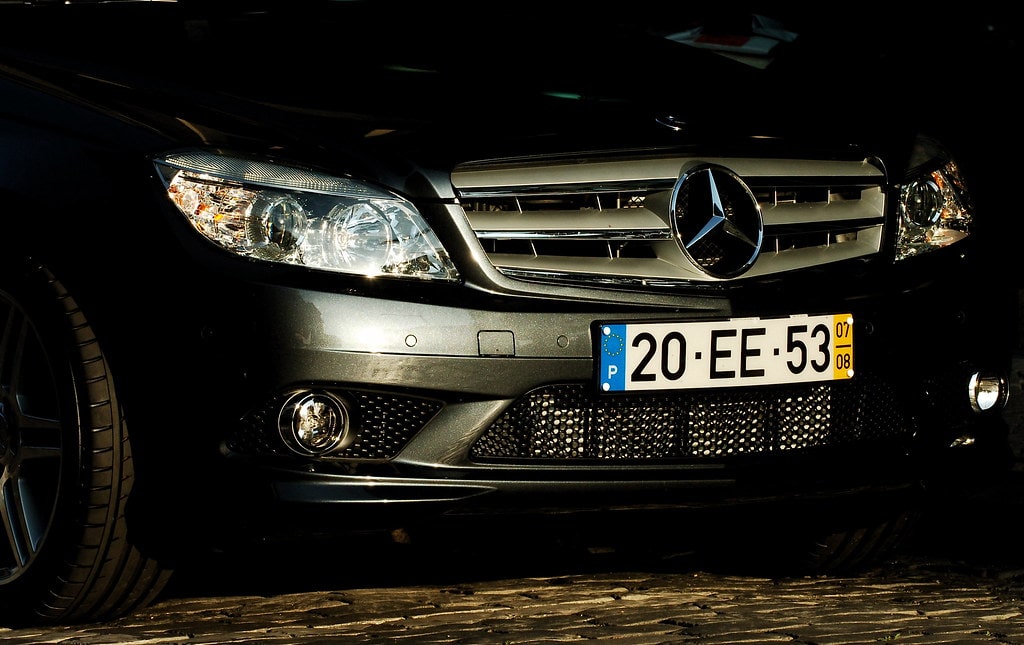 Review Mercedes Benz W204 dan Tips Membelinya