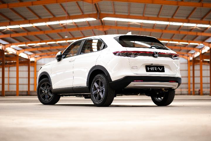 Review Lengkap Honda HR-V dari Generasi Pertama sampai yang Terbaru