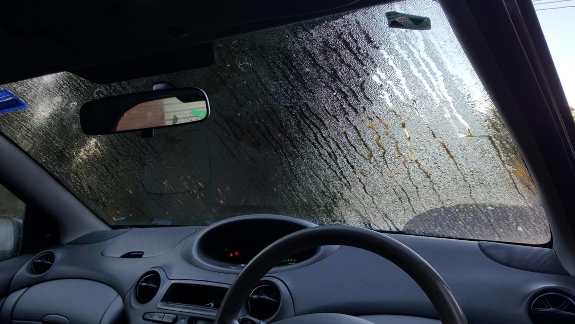 Meski Dingin, Jangan Matikan AC Mobil Saat Hujan