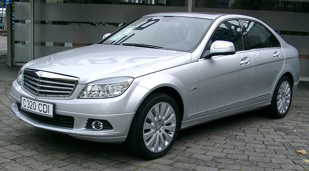Review Mercedes Benz W204 dan Tips Membelinya