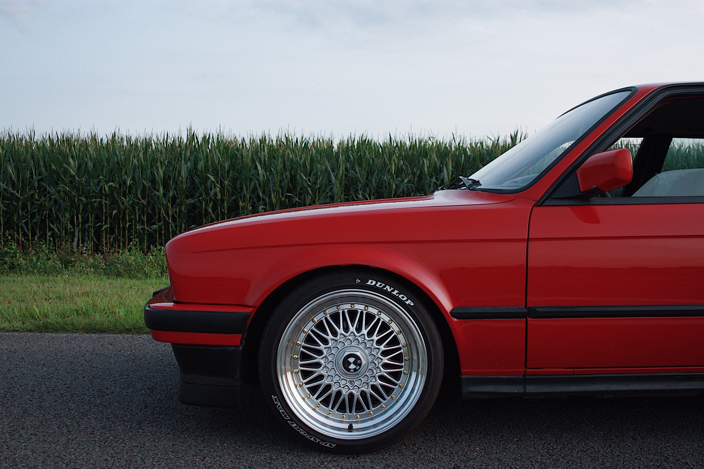 Review Lengkap BMW E30 Serta Kelebihan dan Kekurangannya