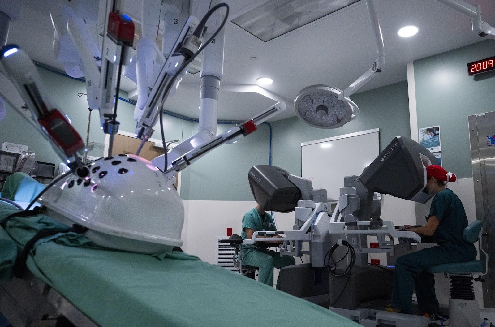 Precision In Healing: Unraveling The Marvels Of Robotic Cancer Surgery ...