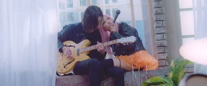 Blackpink Resmi Rilis Music Video 'Lovesick Girls', Ada yang Bikin Salfok Para Blink!