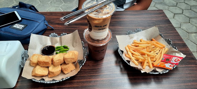 Kopi Jotos: Bukannya Bikin Sakit, malah Bikin Tenggorokan Adem