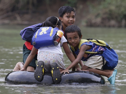 Kumpulan Cerita Perjuangan Anak-anak Untuk Ke Sekolah, Di berbagai Negara